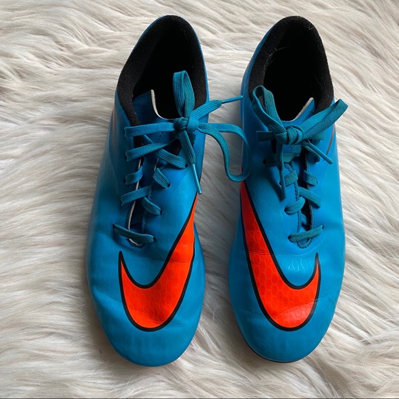 custom nike youth soccer cleats